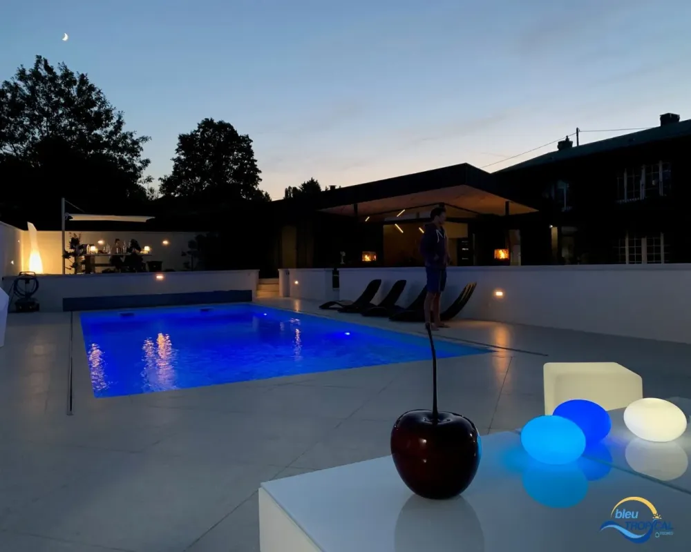 Piscine coque Partition 104